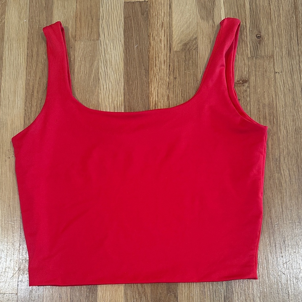 *last chance* Amazon | Women’s Red Sleeveless Top